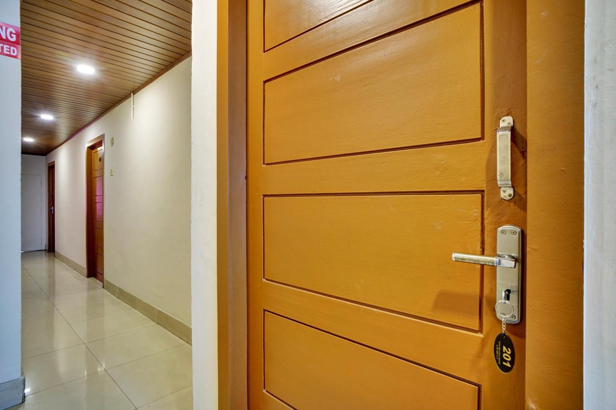 Hotel O Chiyang Hotel Angamaly Eksteriør billede